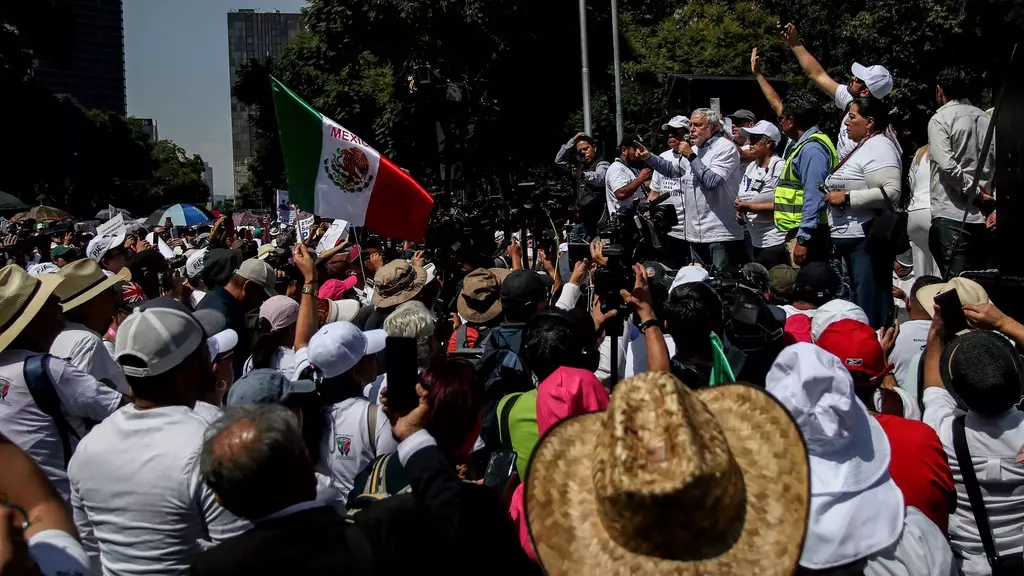 Trabajadores del Poder Judicial Realizan Marchas en Varios Estados de México