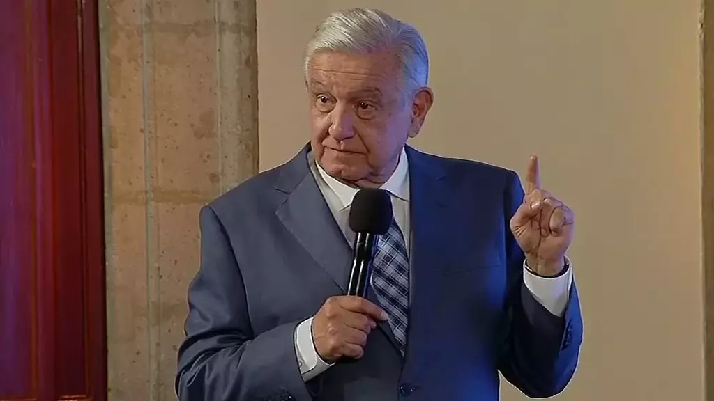 AMLO Reconoce que No Alertó por Impacto de Huracán Otis