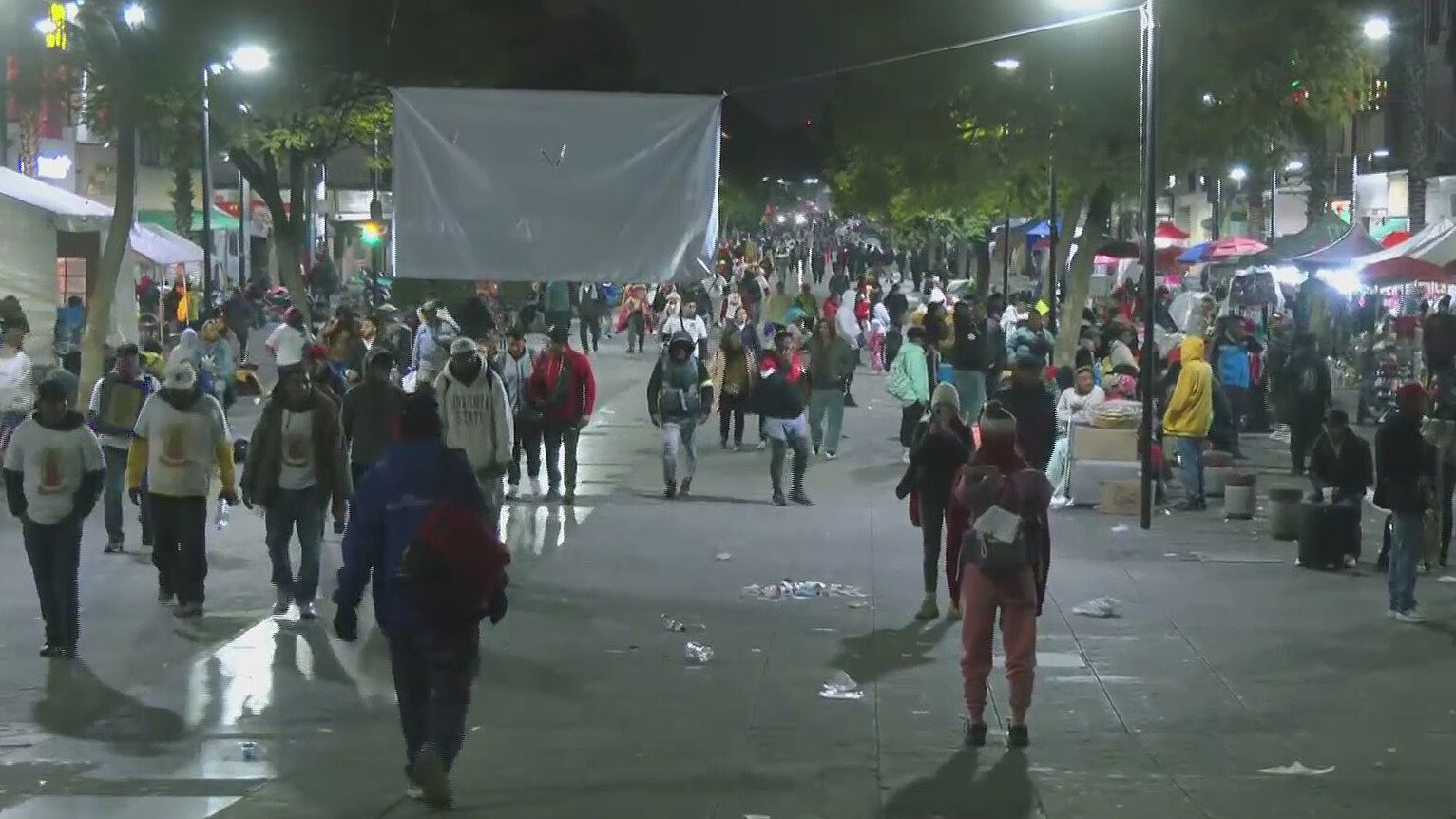 Foto: Vialidades Cerradas por Peregrinos en la Basílica