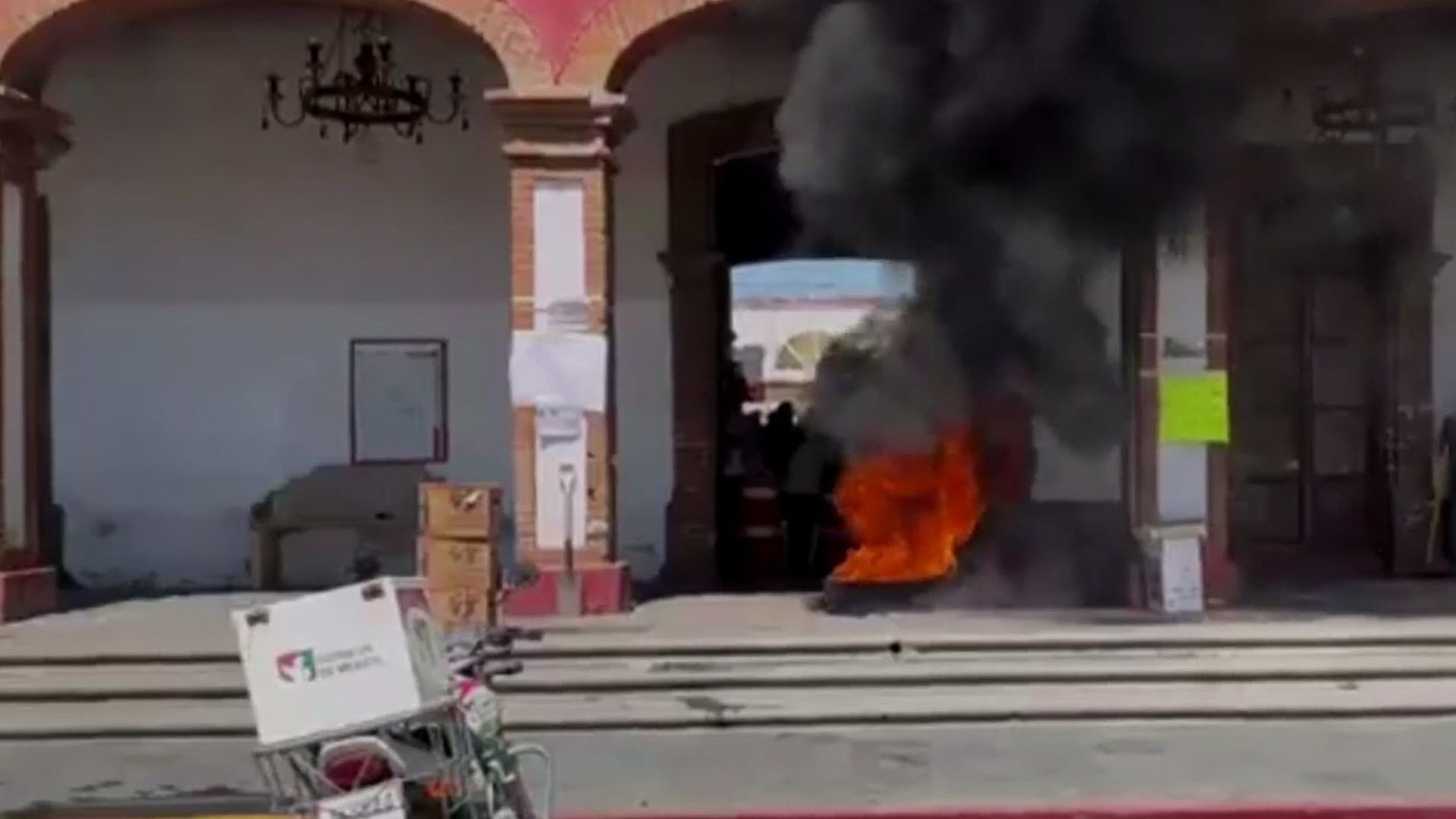 Foto: Vandalizan Presidencia de Otumba