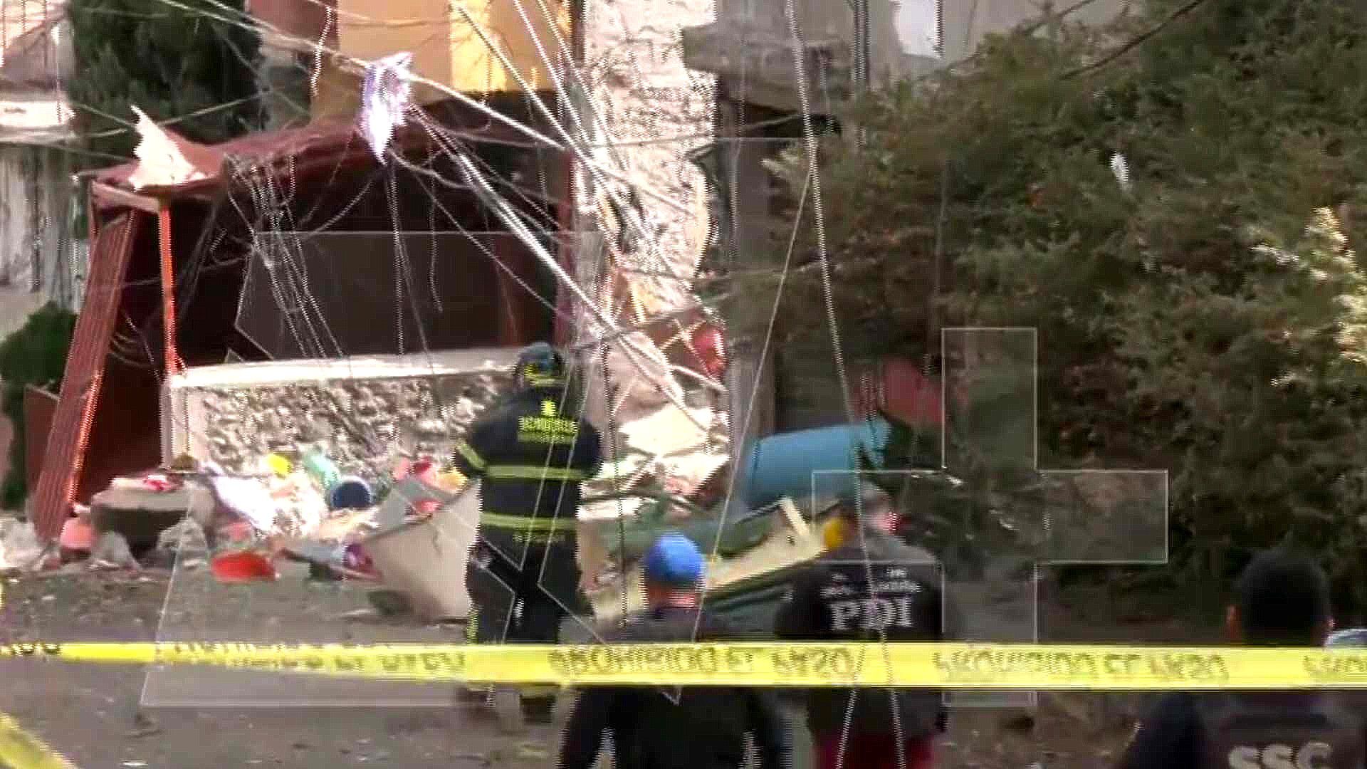 Foto: Colapsa Vivienda tras Explosión en Vivienda en Tlalpan, CDMX; Hay 6 Lesionados