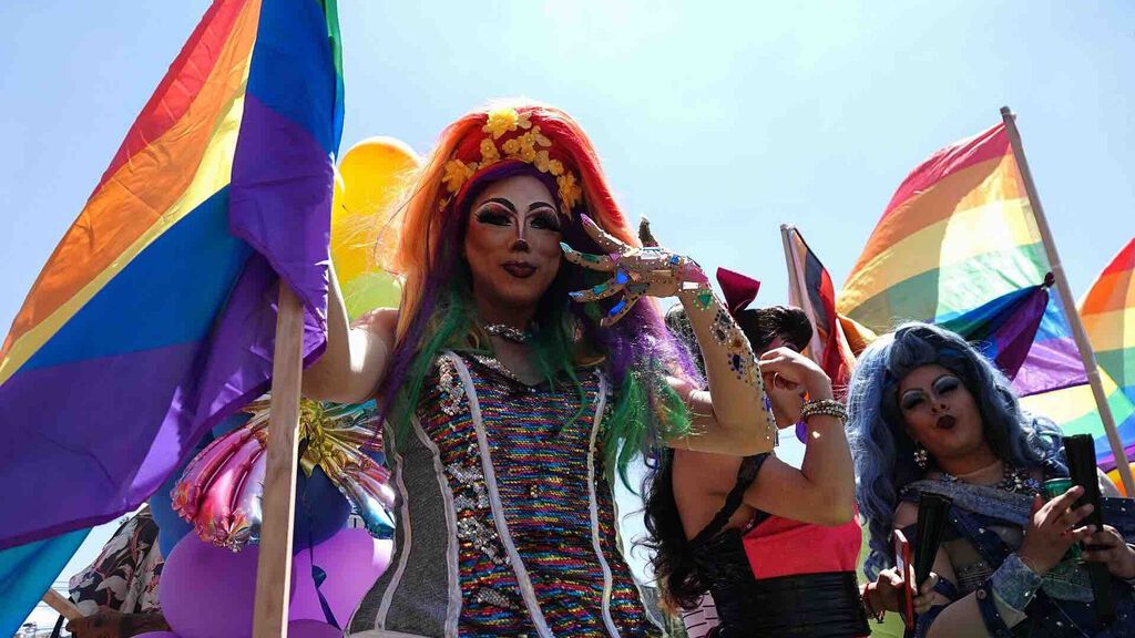 Marcha del Orgullo en Iztapalapa, CDMX, Exige Alto a la Violencia LGBTIQ+